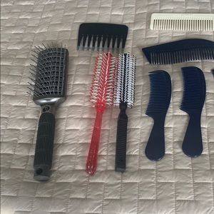 Hairbrushes and combs